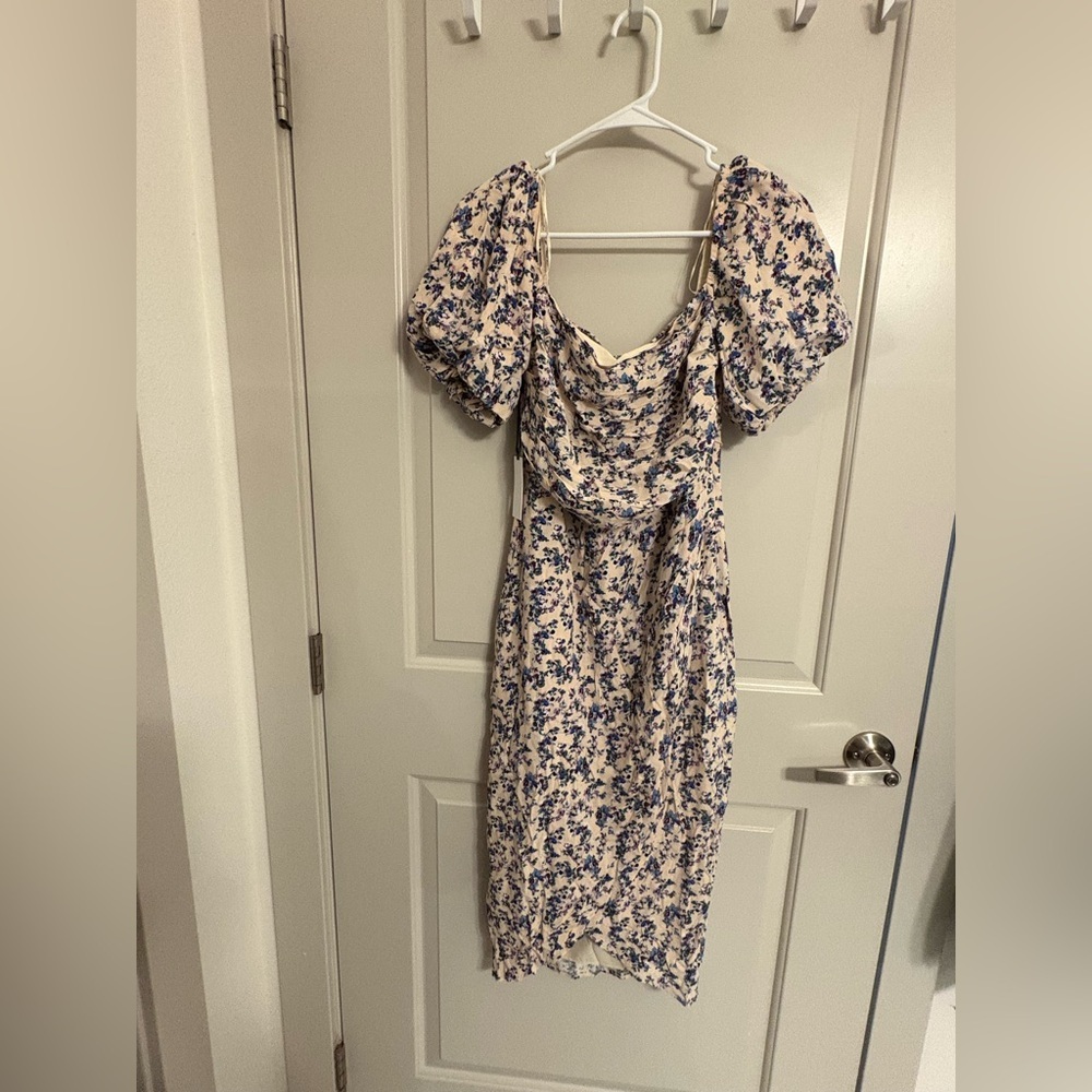 NWT ASTR Dress Square Neck Bubble Sleeve Cream Multicolor Ditsy Dress size S